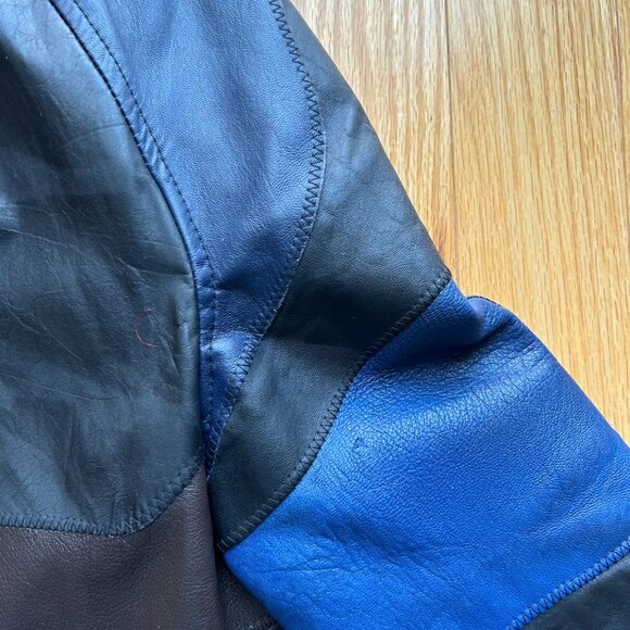 Vintage Leather Bomber Jacket - Picture 8 of 9